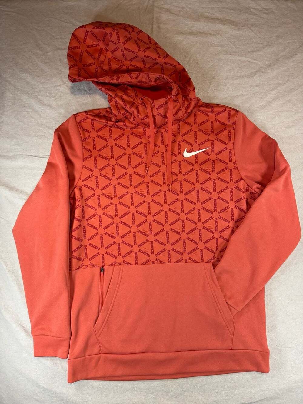 Nike Therma-Fit Hoodie Size M Red Geo All Over Print Pullover
